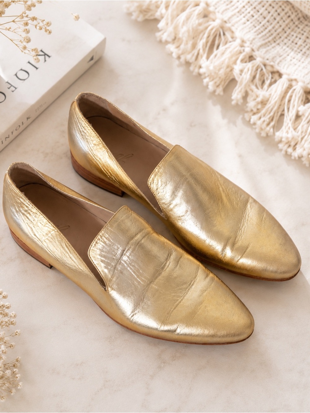 Esquivel Womens Metallic Gold Leather Pointed Toe Slip On Loafers Size 9